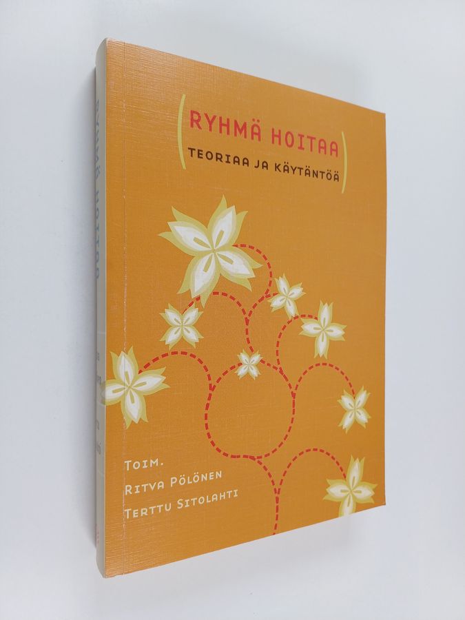 Ryhmä hoitaa