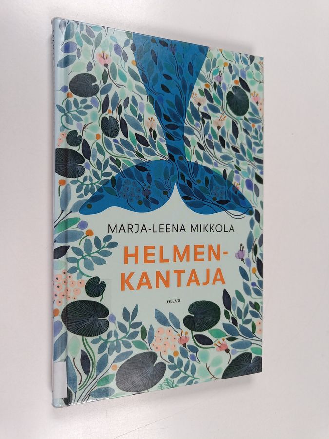 Helmenkantaja