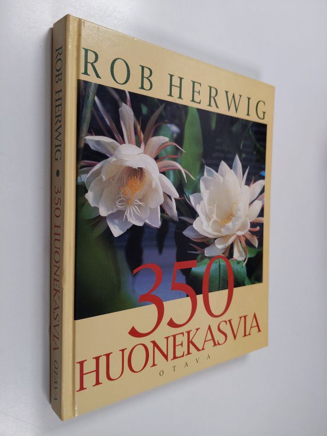 350 huonekasvia