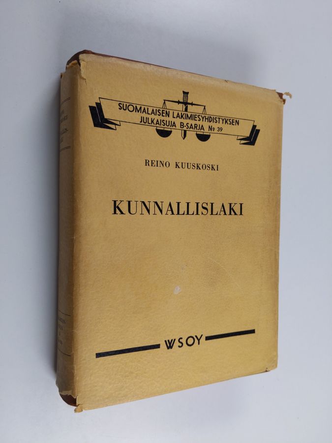 Reino Kuuskoski : Kunnallislaki