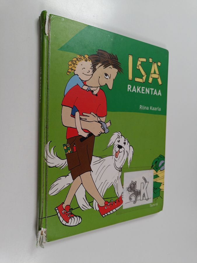Isä rakentaa