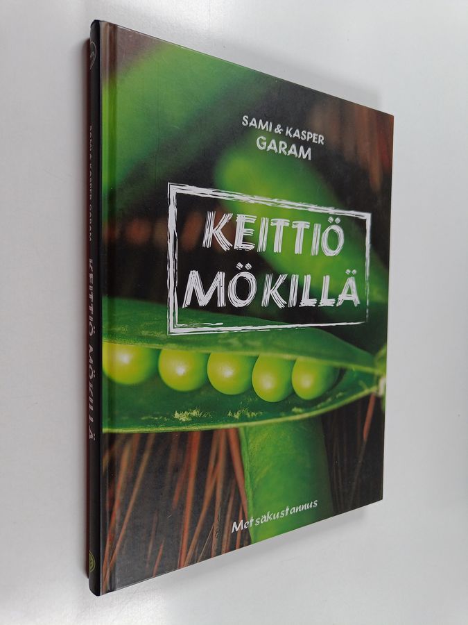 Keittiö mökillä