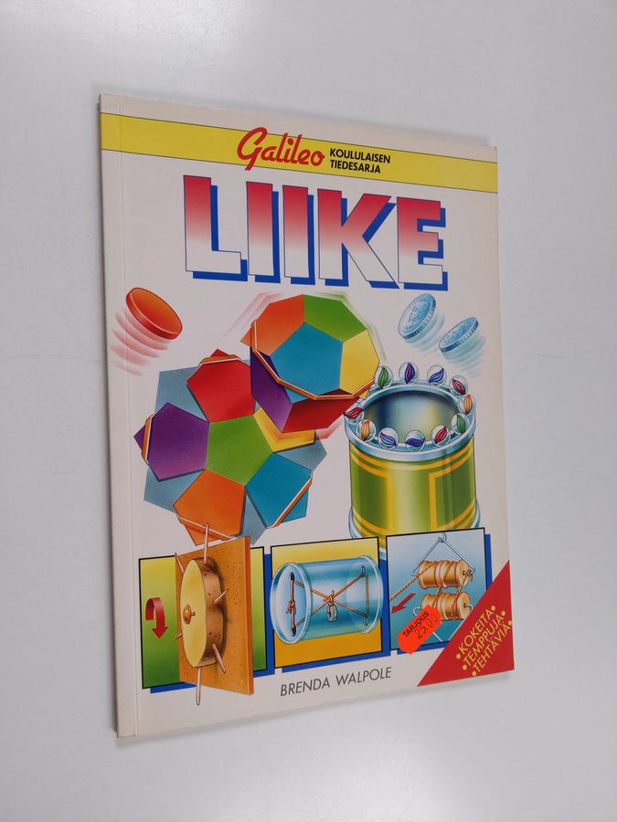 Brenda Walpole : Liike