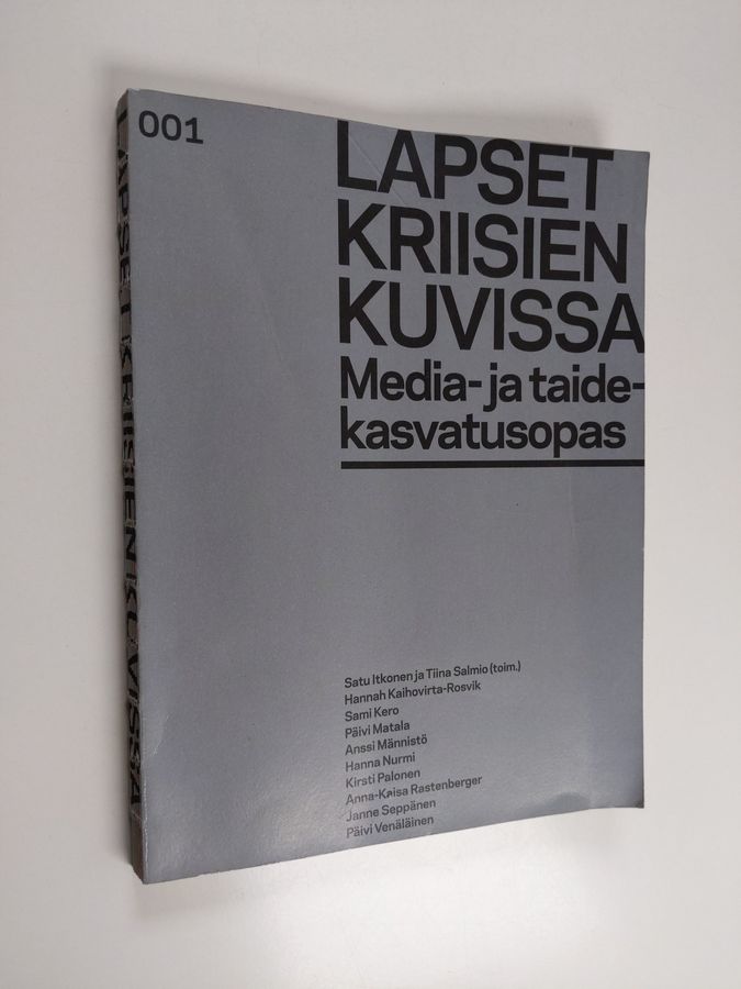 Lapset kriisien kuvissa