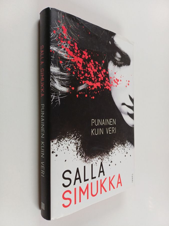 Salla Simukka : Punainen kuin veri