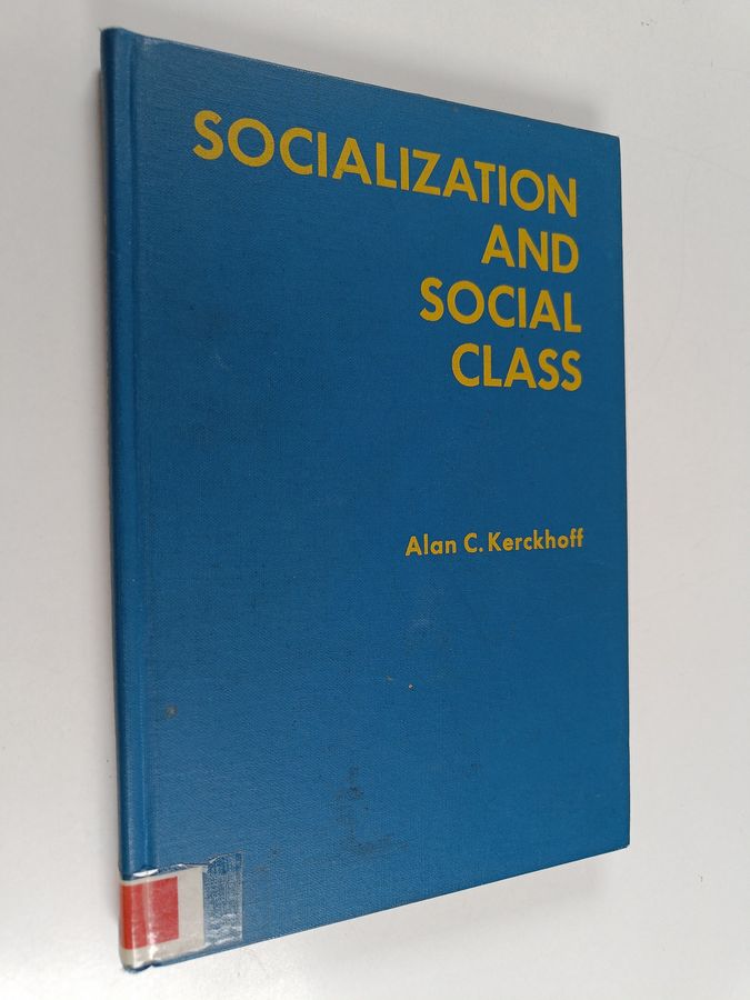 Socialization and social class