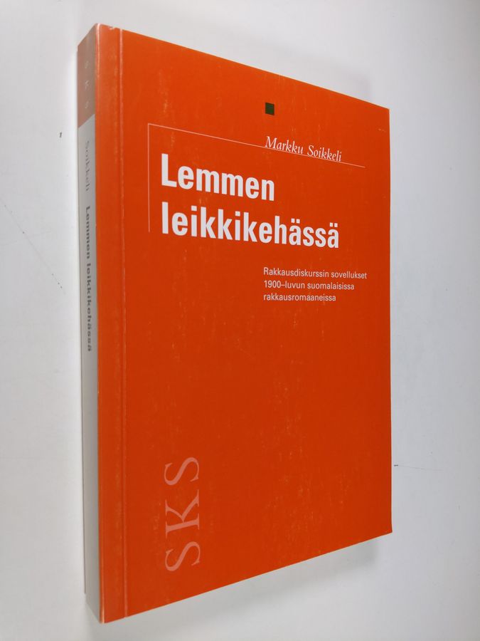 Lemmen leikkikehässä