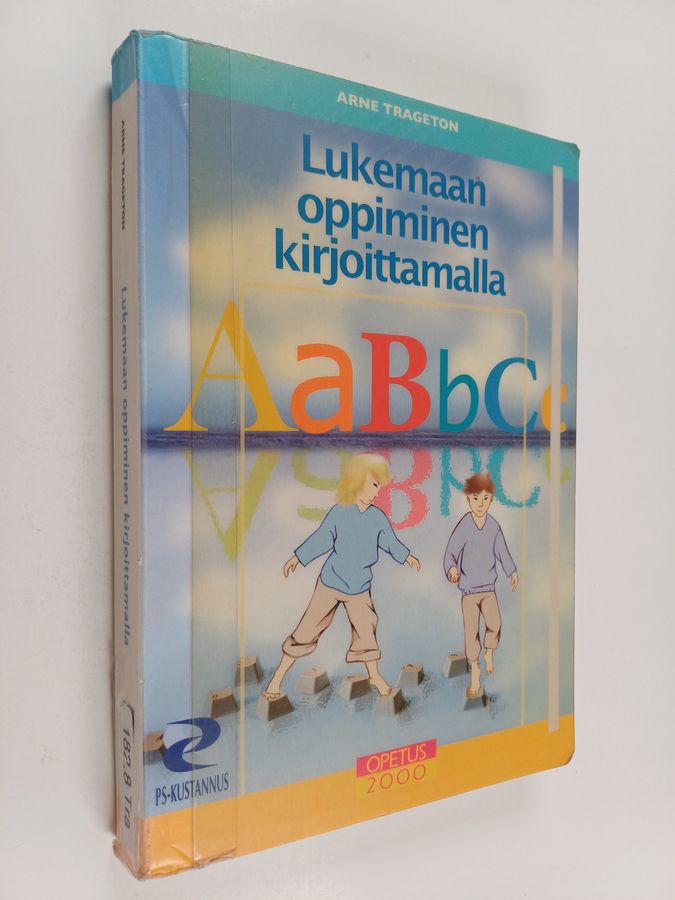 Lukemaan oppiminen kirjoittamalla