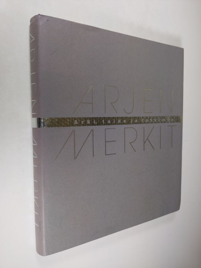 Arjen merkit