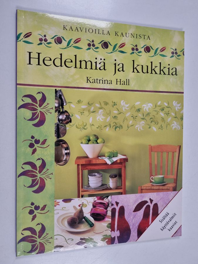 Hedelmiä ja kukkia