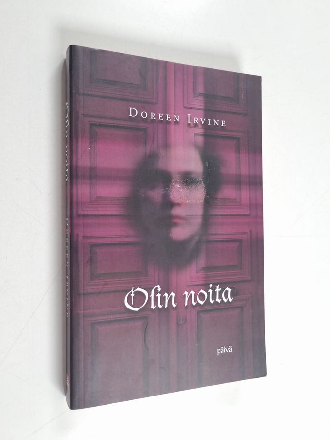 Doreen Irvine : Olin noita : tosi elämäntarinani