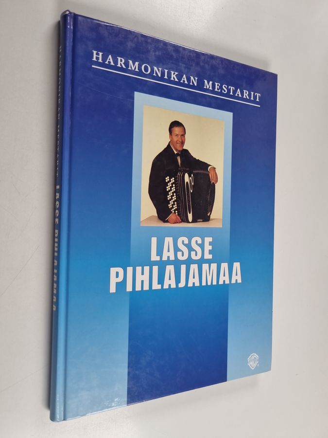 Heikki (toim.) Uusitalo : Harmonikan mestarit : Lasse Pihlajamaa