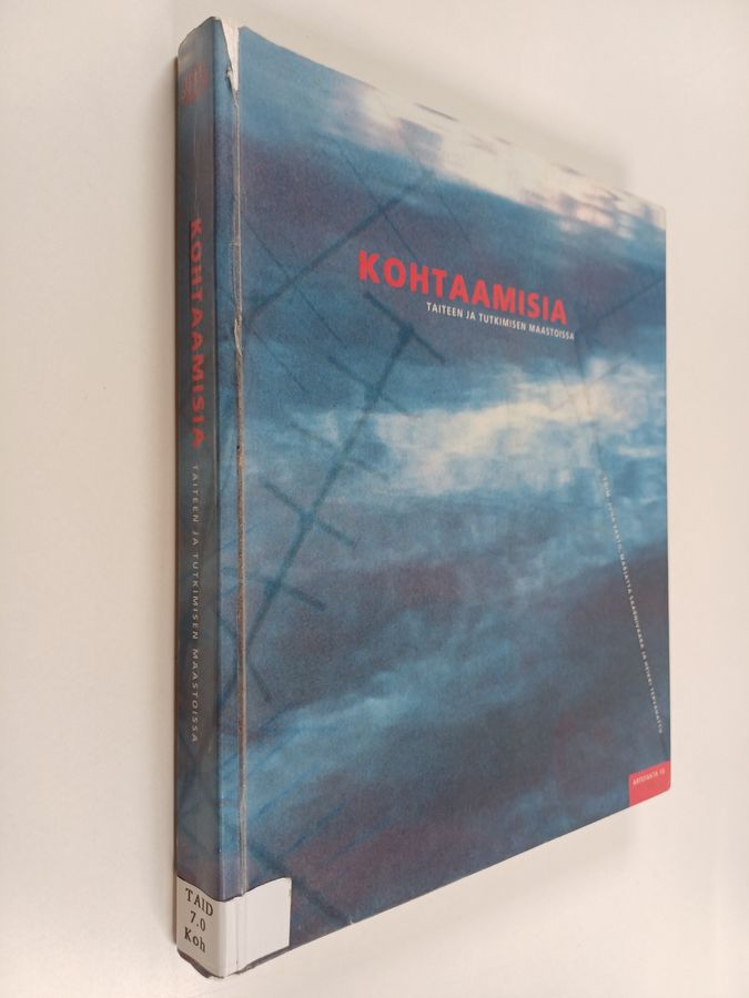 Kohtaamisia taiteen ja tutkimisen maastoissa