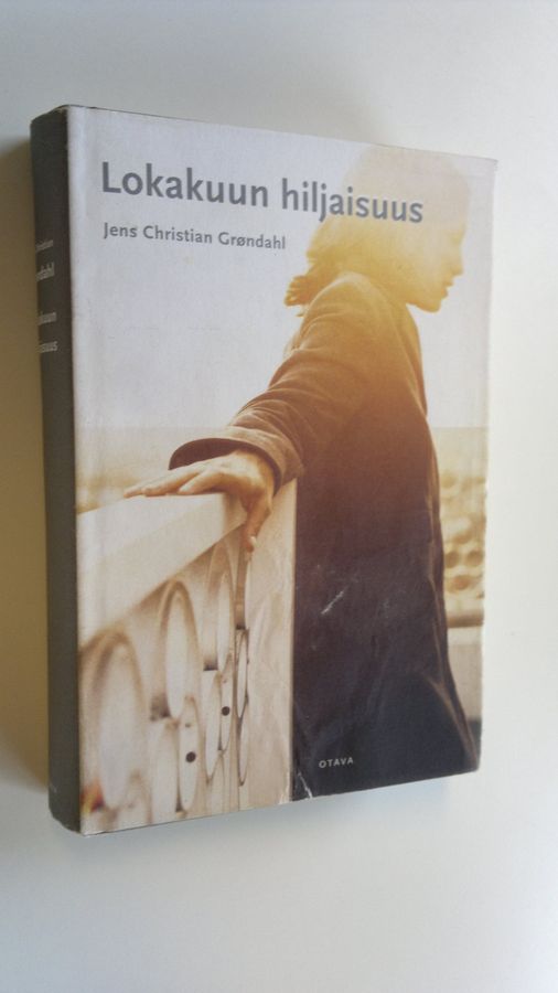 Jens Christian Gröndahl : Lokakuun hiljaisuus