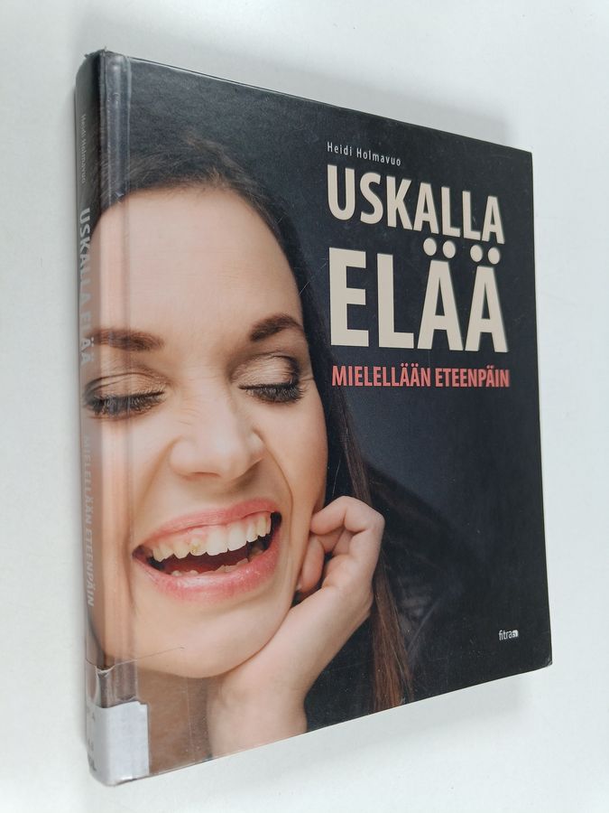 Uskalla elää
