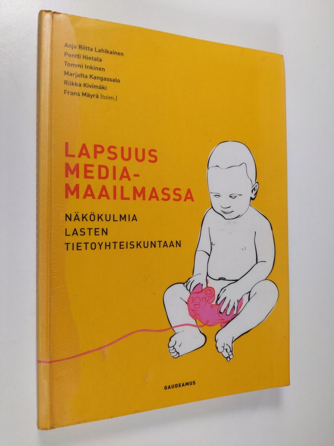 Lapsuus mediamaailmassa