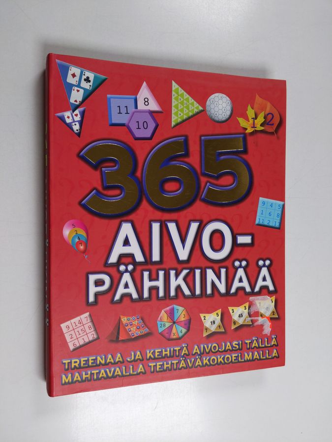 Sonja (suom.) Mäkinen : 365 aivopähkinää