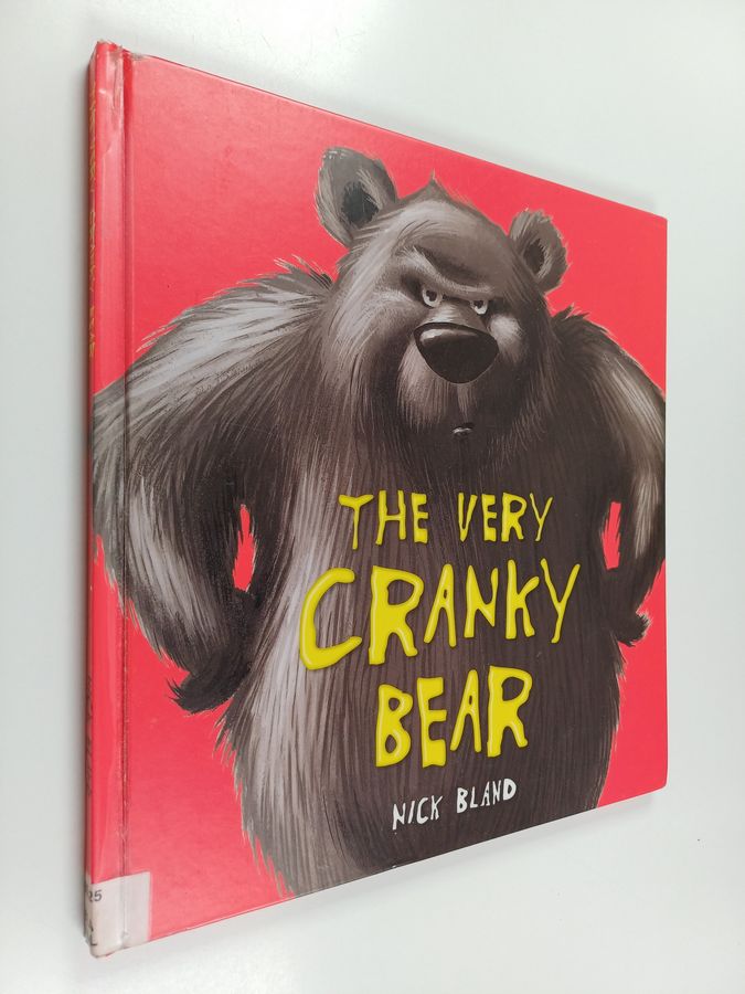 Very cranky bear