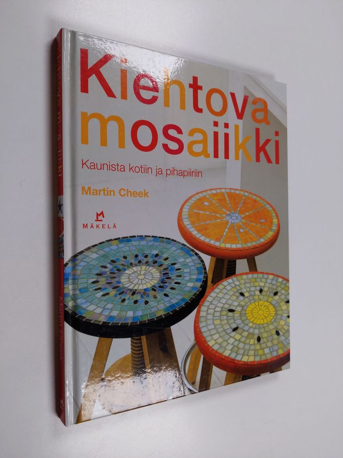 Martin Cheek : Kiehtova mosaiikki