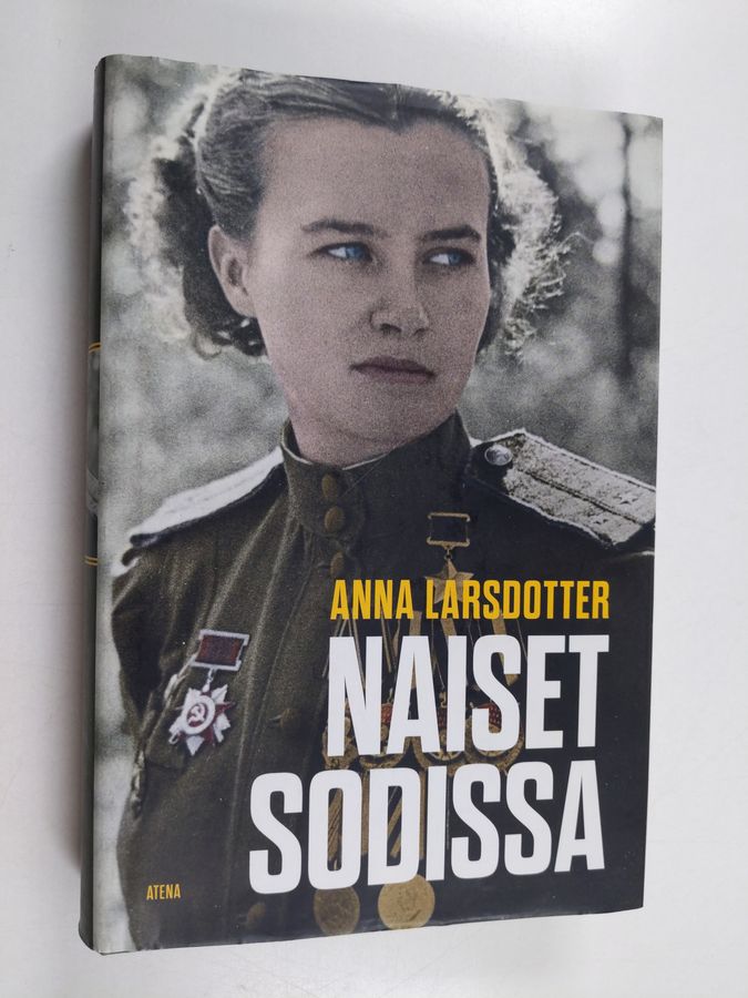 Naiset sodissa