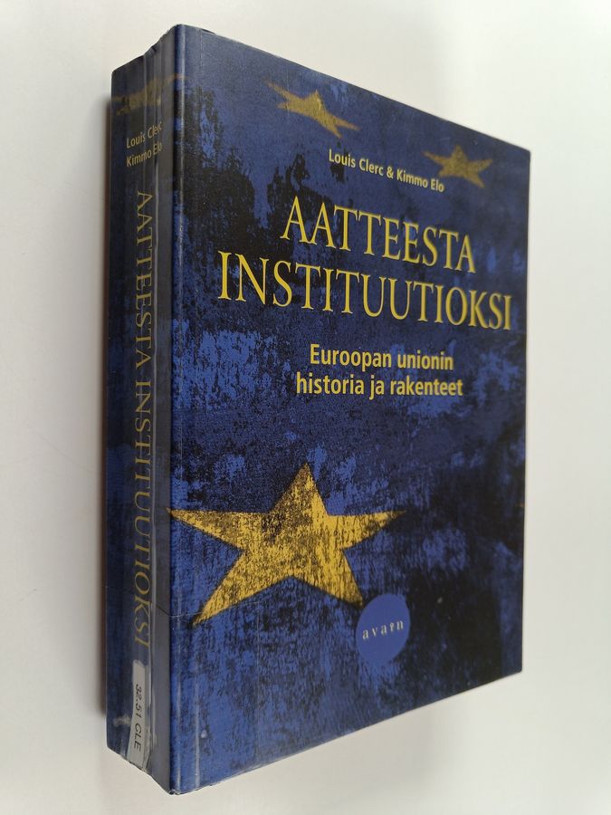 Aatteesta instituutioksi