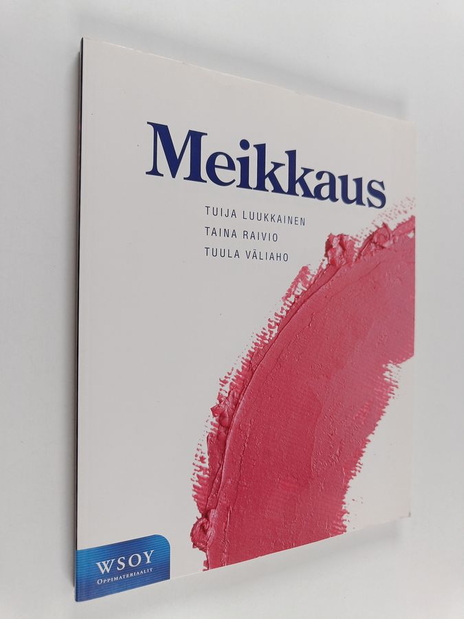 Tuija Luukkainen : Meikkaus