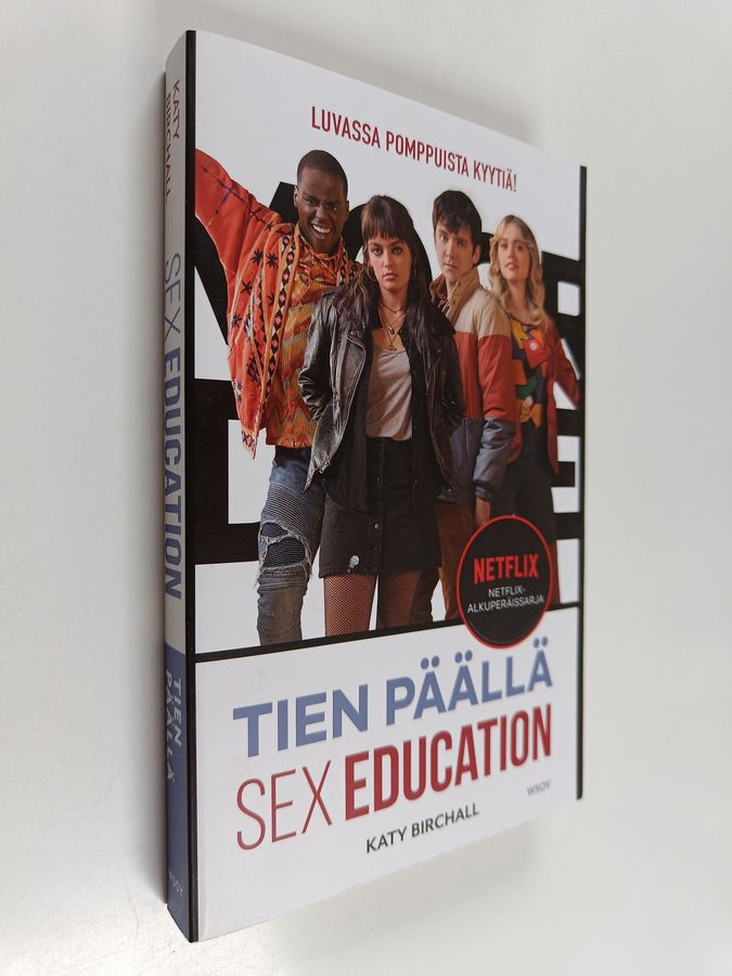 Katy Birchall : Tien päällä - Luvassa pomppuista kyytiä! - Sex education