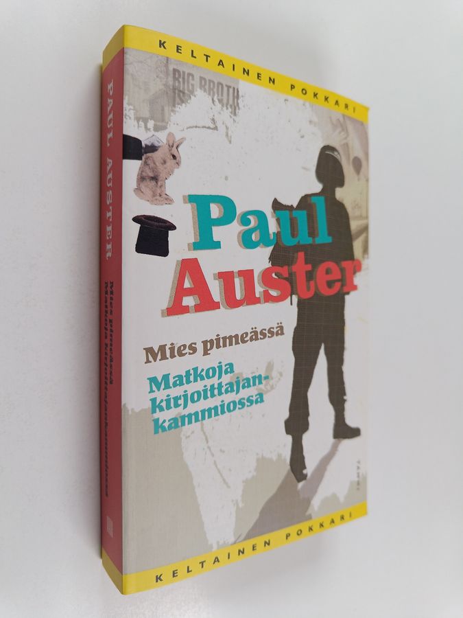 Paul Auster : Mies pimeässä : Matkoja kirjoittajankammiossa
