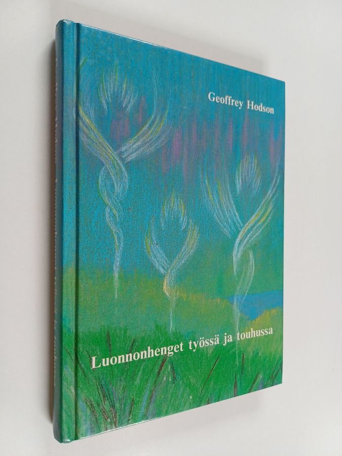 Luonnonhenget työssä ja touhussa