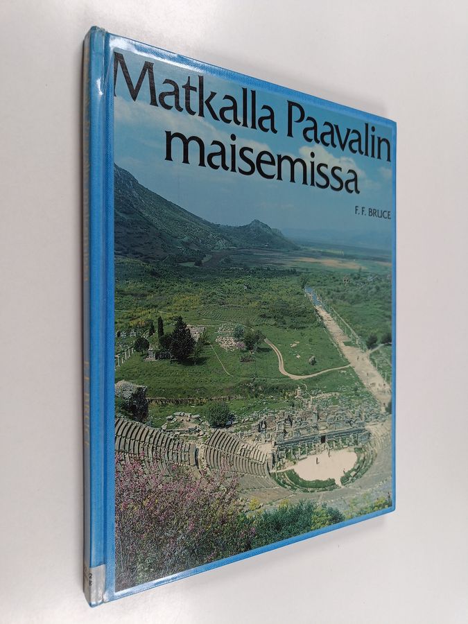 Matkalla Paavalin maisemissa
