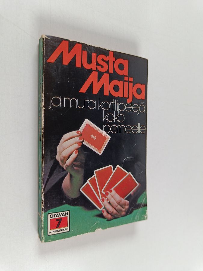 Musta maija ja muita korttipelejä koko perheelle