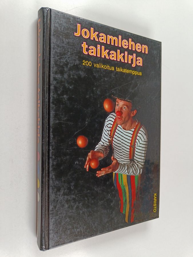 Werner Anttila : Jokamiehen taikakirja : 200 valikoitua taikatemppua