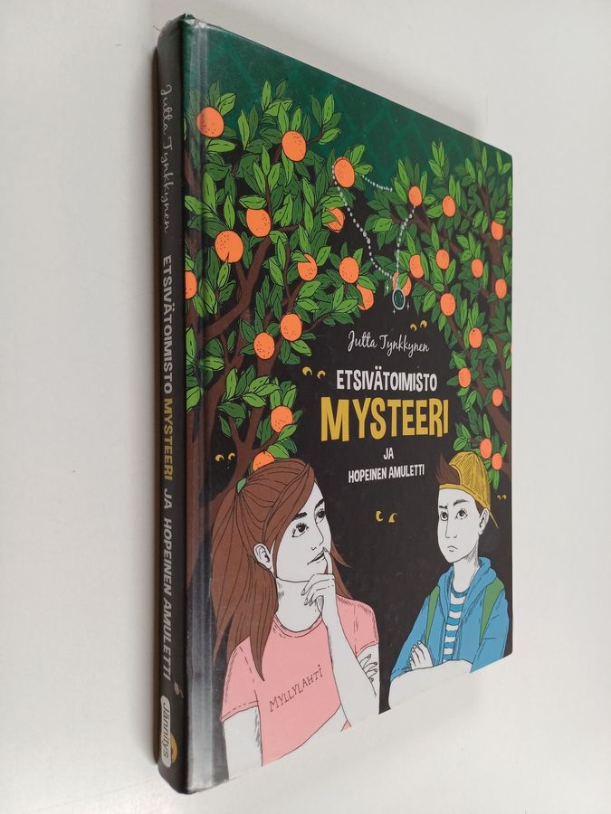 Etsivätoimisto Mysteeri ja hopeinen amuletti