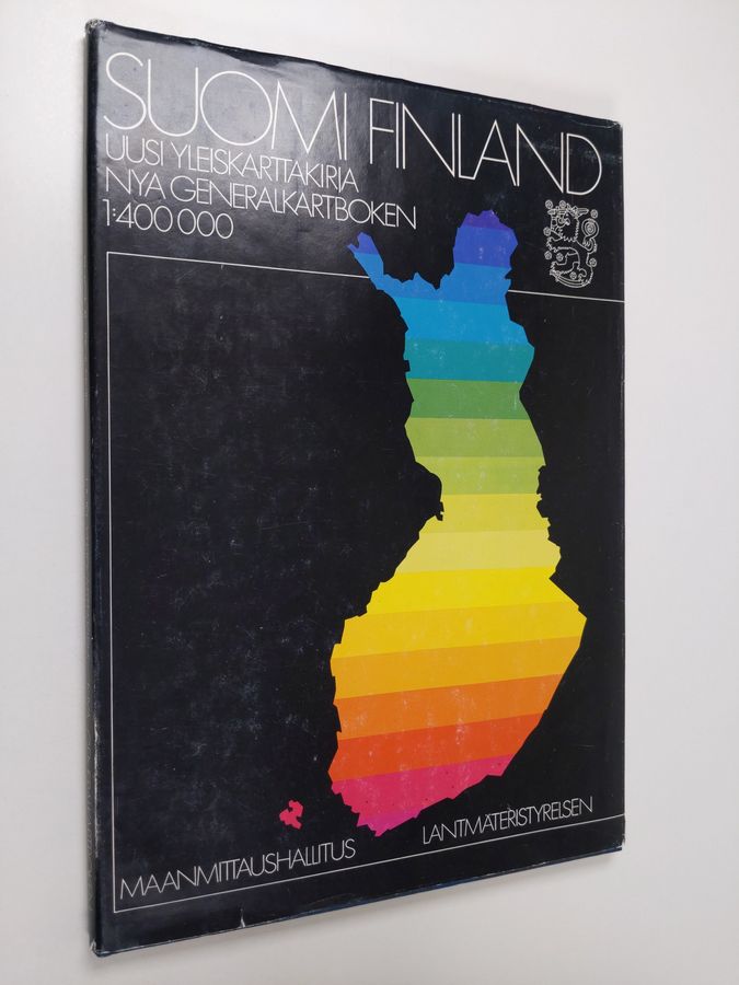 Suomi : uusi yleiskarttakirja = Finland : nya generalkartboken