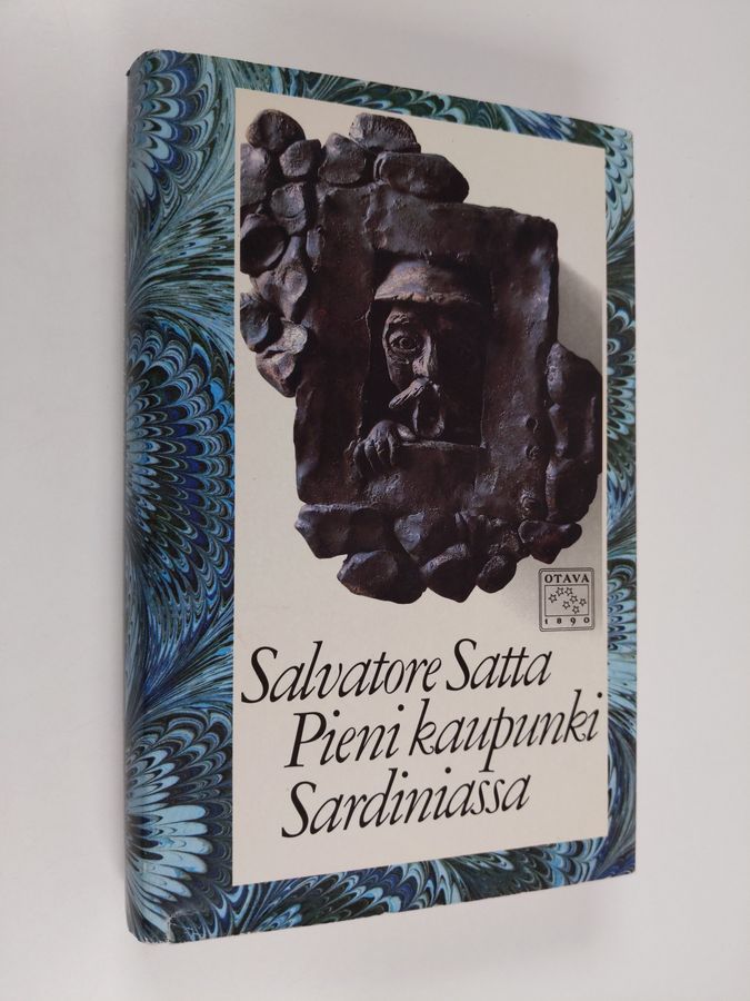 Salvatore Satta : Pieni kaupunki Sardiniassa