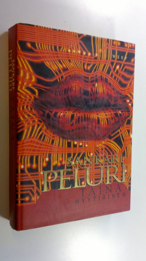 Taina Hyytiäinen : Sankaripeluri