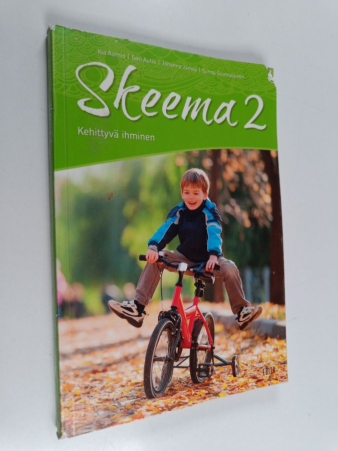 Skeema 2 : Kehittyvä ihminen