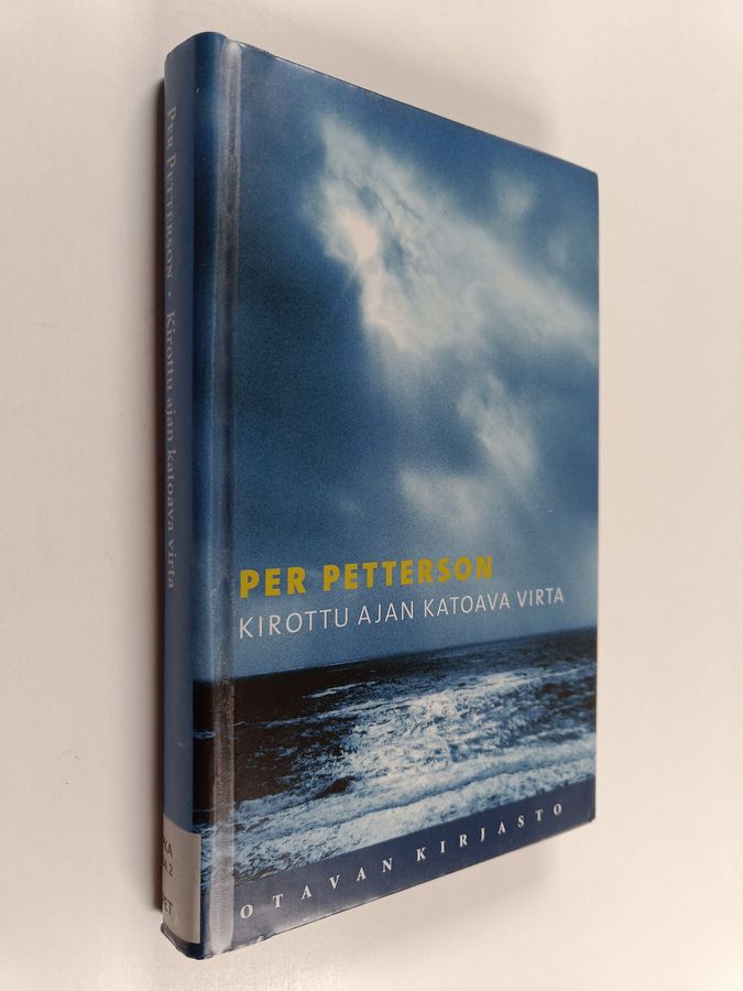 Per Petterson : Kirottu ajan katoava virta