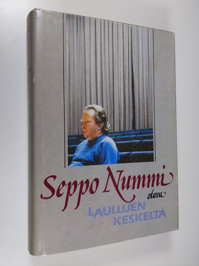 Laulujen keskeltä