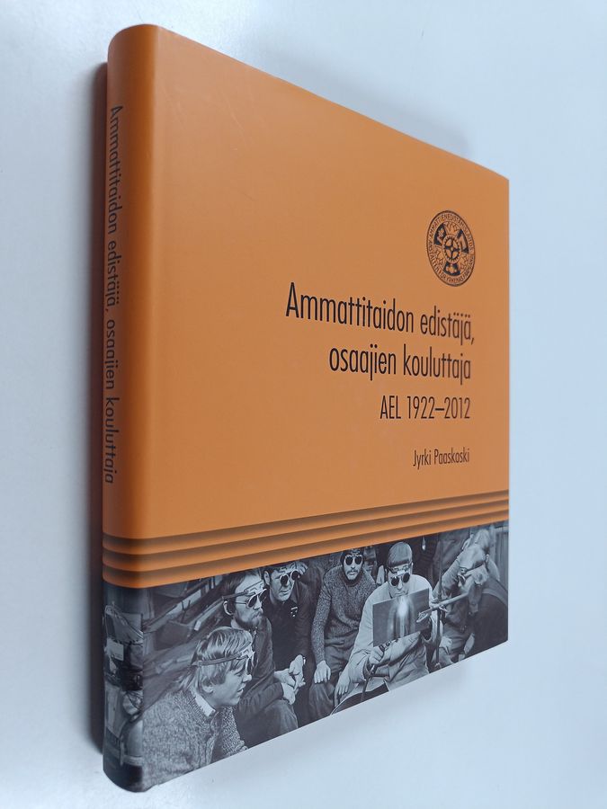 Ammattitaidon edistäjä, osaajien kouluttaja