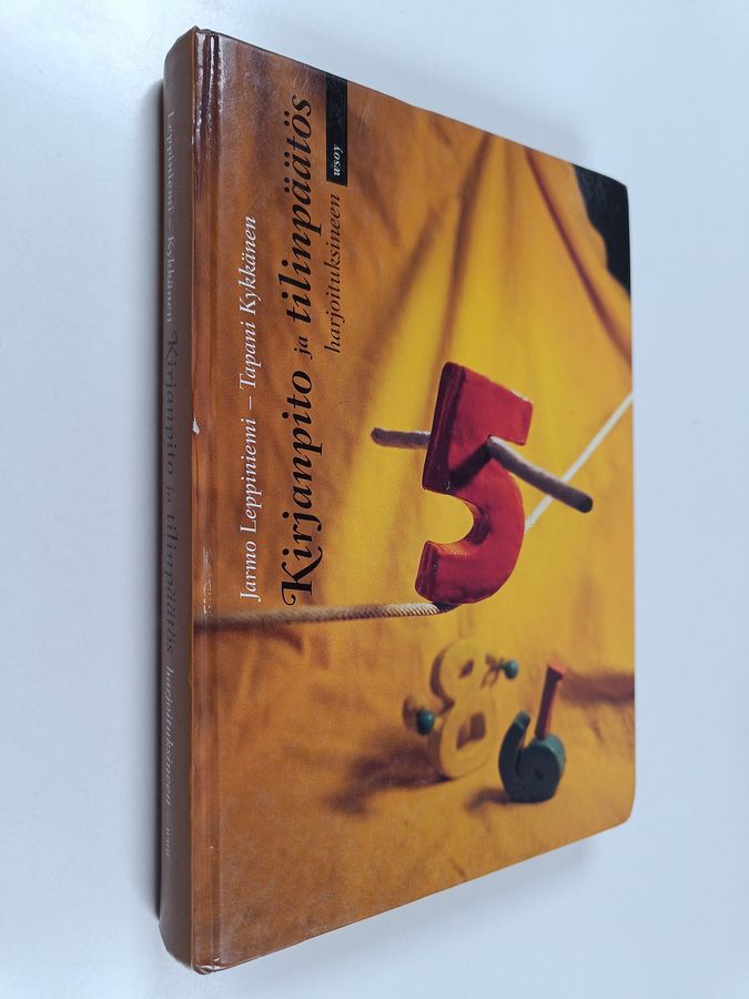 Kirjanpito ja tilinpäätös harjoituksineen