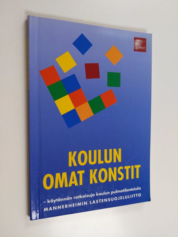 Koulun omat konstit