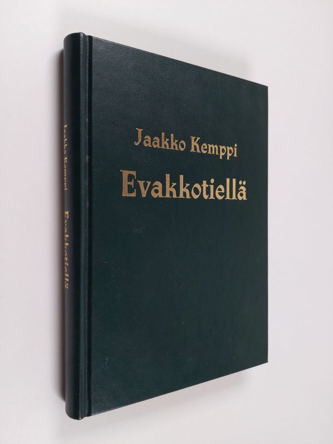 Evakkotiellä