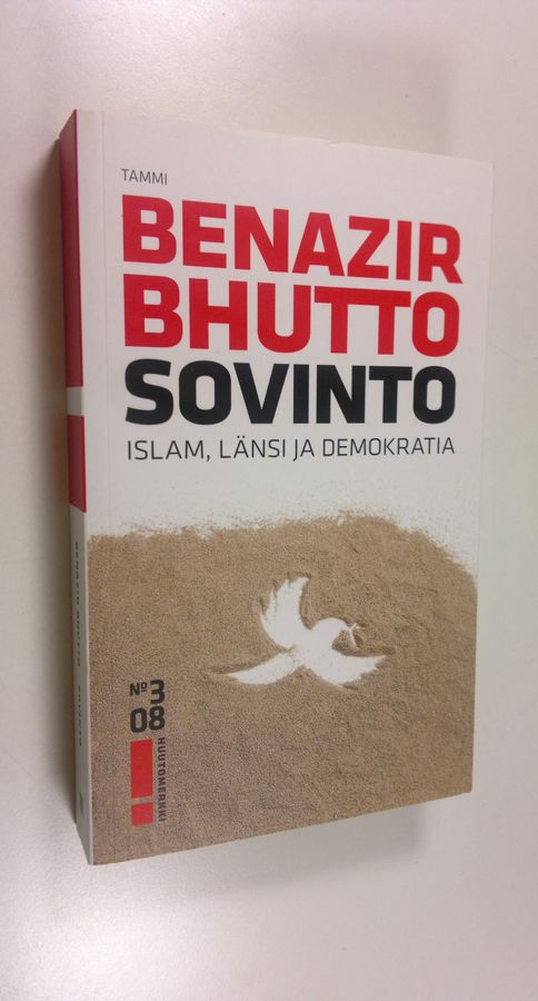 Benazir Bhutto : Sovinto : islam, länsi ja demokratia
