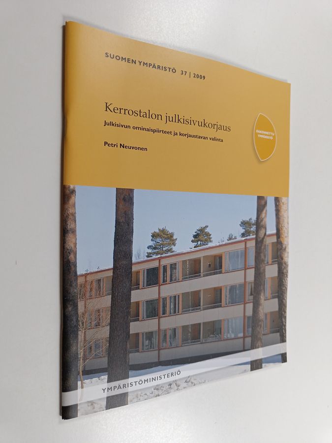 Kerrostalon julkisivukorjaus