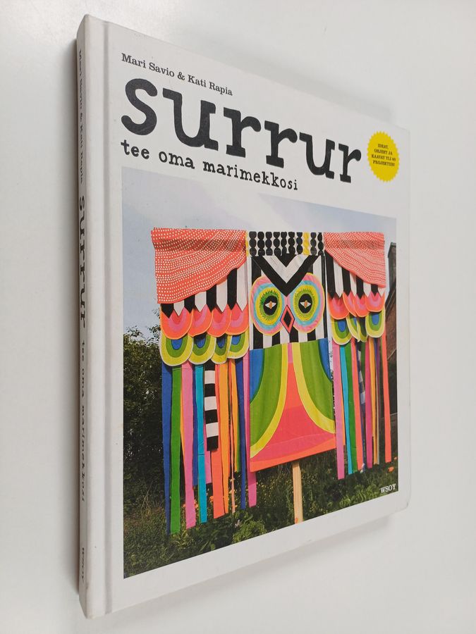 Surrur : make your own marimekko – Mari Savio ym. (englanti)