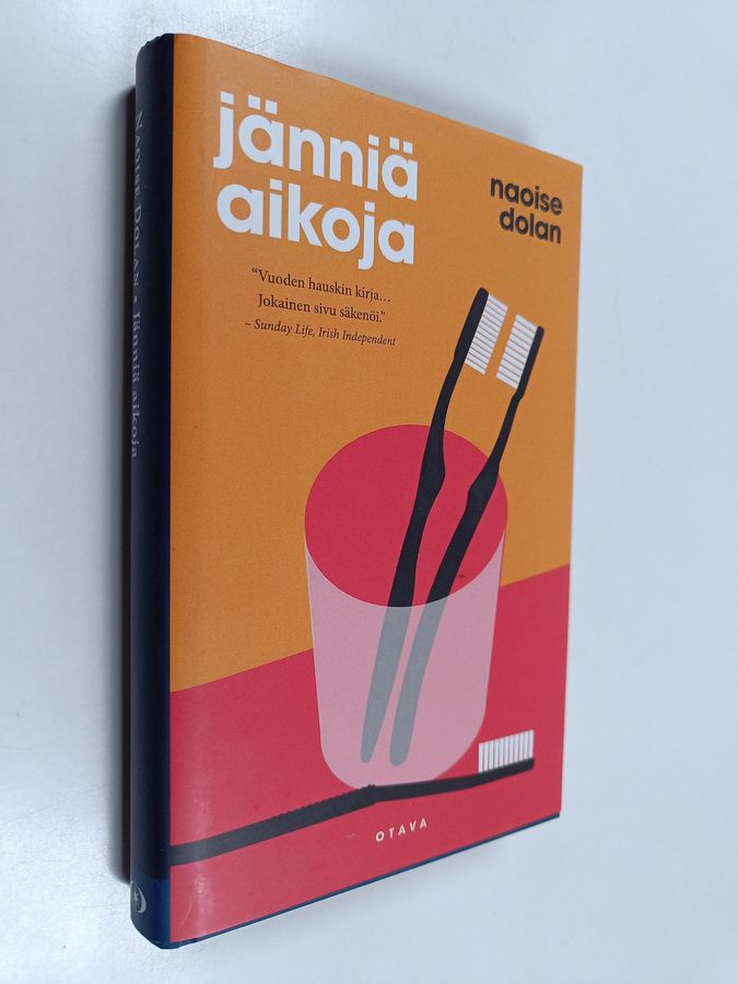 Naoise Dolan : Jänniä aikoja