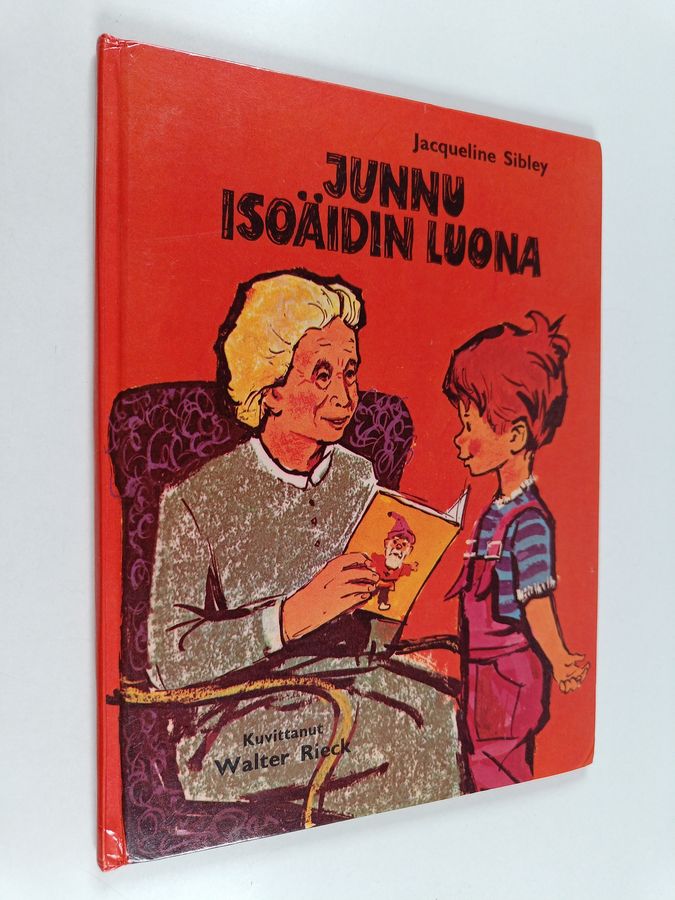 Junnu isoäidin luona