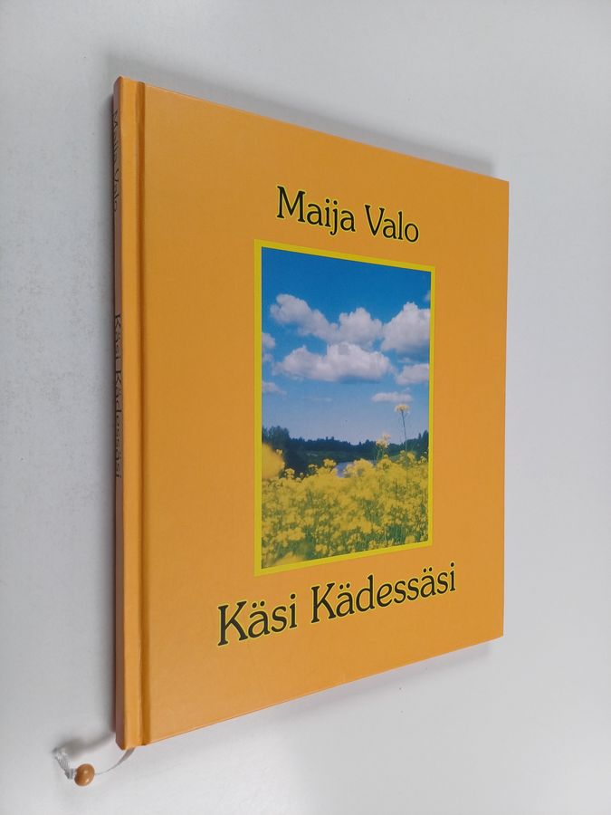 Käsi kädessäsi