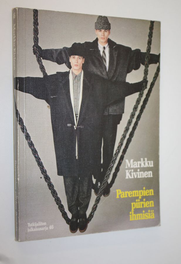 Parempien piirien ihmisiä